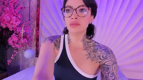 junecollins online show from May 12, 2026, 1:08 pm