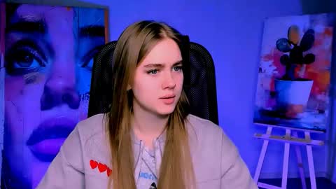 junewoods online show from January 12, 2026, 8:19 am