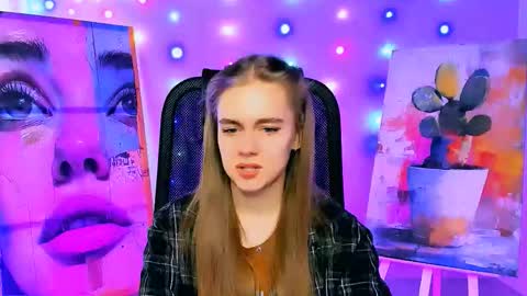 Snapshot of junewoods chatting on February 11, 2026, 7:13 am junewoods online show from February 11, 2026, 7:13 am