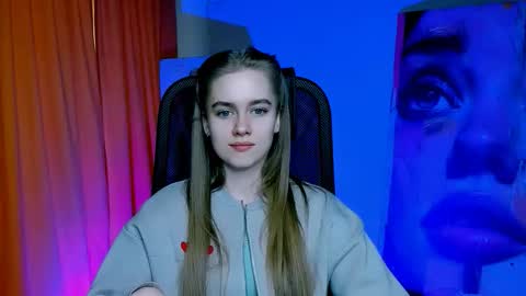 junewoods online show from March 18, 2026, 7:22 am