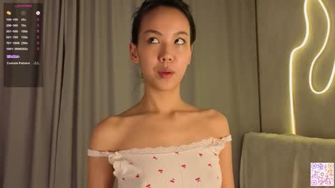 Snapshot of juniebogany chatting on November 18, 2025, 6:23 pm Bella online show from November 18, 2025, 6:23 pm