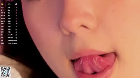 Snapshot of juniebogany chatting on November 19, 2025, 6:24 am Bella online show from November 19, 2025, 6:24 am