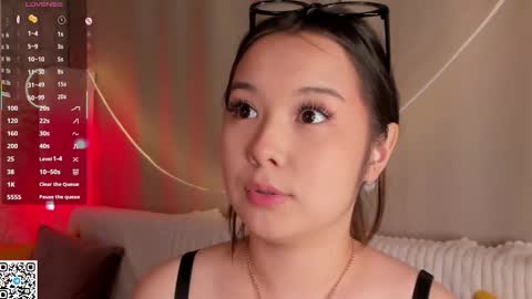 Snapshot of juniebogany chatting on November 30, 2025, 6:28 am Bella online show from November 30, 2025, 6:28 am