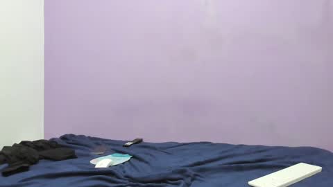 junior_bigcock3 online show from February 9, 2025, 6:26 pm