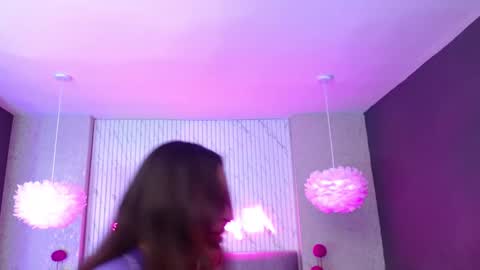 Snapshot of juniper_hill chatting on November 26, 2025, 4:02 am Juniper online show from November 26, 2025, 4:02 am