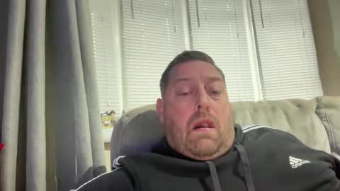 Snapshot of junky345 chatting on December 1, 2025, 3:06 pm Junky online show from December 1, 2025, 3:06 pm