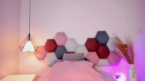 Snapshot of jupiterfoxxxx chatting on October 24, 2025, 12:52 am Jupiter Fox online show from October 24, 2025, 12:52 am