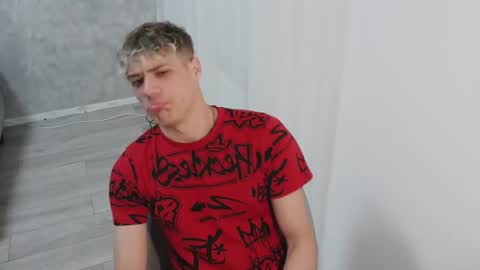 just_alexx12 online show from October 23, 2025, 4:06 pm