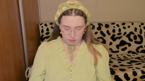 Nika and Mark online show from June 10, 2026, 2:16 pm