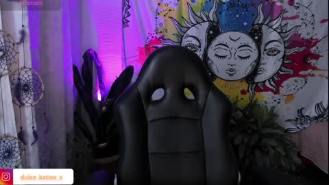 Snapshot of just_katiex chatting on January 20, 2025, 1:18 am Sofia online show from January 20, 2025, 1:18 am