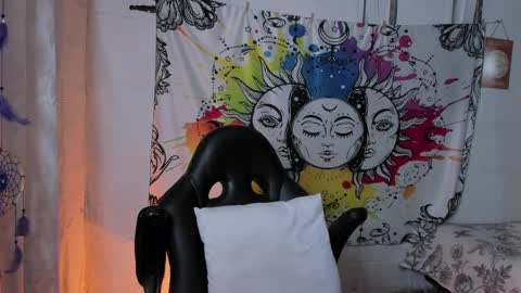 Snapshot of just_katiex chatting on March 1, 2025, 1:53 am Sofia online show from March 1, 2025, 1:53 am