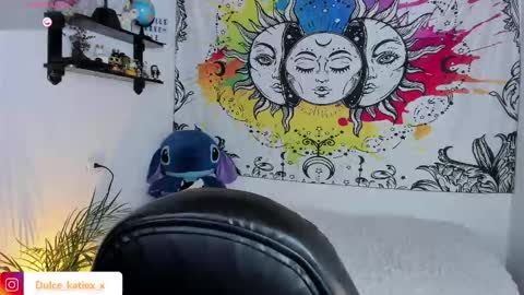 Sofia online show from November 8, 2025, 12:22 am