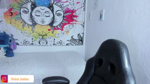 Sofia online show from April 4, 2026, 1:41 pm