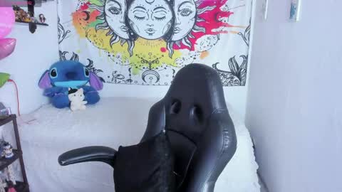 Sofia online show from April 13, 2026, 5:07 pm