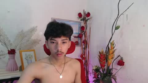 Snapshot of just_smilexxx chatting on July 31, 2026, 5:45 pm just_smilexxx online show from July 31, 2026, 5:45 pm