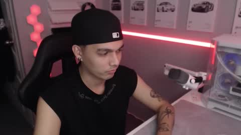 Rhys online show from December 14, 2025, 10:03 pm