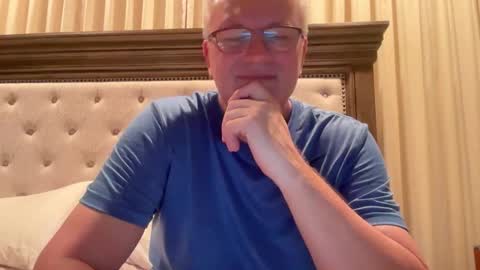 Michael online show from October 31, 2025, 1:17 am