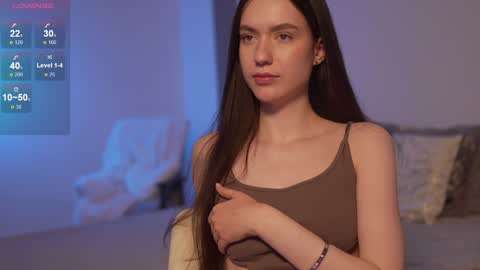 Snapshot of justbarbie_new_ chatting on January 18, 2025, 11:33 pm Katarina online show from January 18, 2025, 11:33 pm