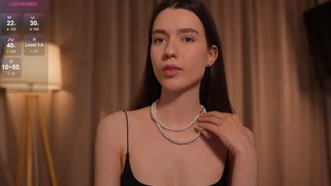 Snapshot of justbarbie_new_ chatting on February 3, 2025, 12:25 am Katarina online show from February 3, 2025, 12:25 am