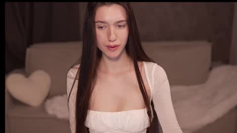 Snapshot of justbarbie_new_ chatting on October 4, 2025, 7:56 pm Katarina online show from October 4, 2025, 7:56 pm