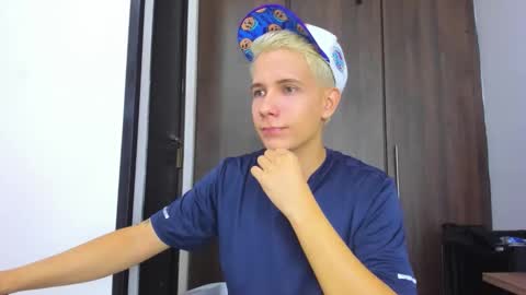 justin_biker online show from November 2, 2025, 10:28 am