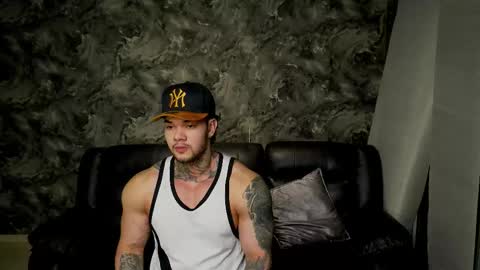 Snapshot of justin_clark1 chatting on February 22, 2026, 4:02 am justin clark1 online show from February 22, 2026, 4:02 am