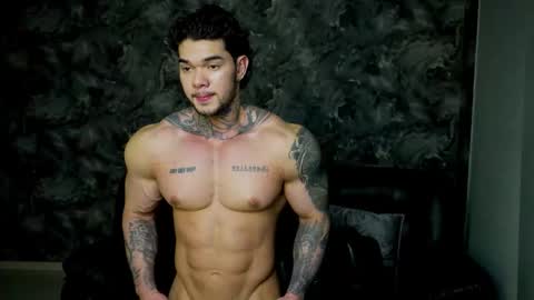 Snapshot of justin_clark1 chatting on February 23, 2026, 7:17 am justin clark1 online show from February 23, 2026, 7:17 am