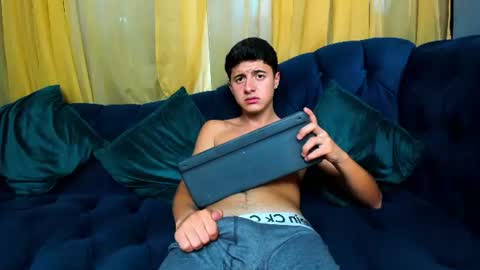 Justin Ortiz online show from June 11, 2026, 10:30 pm