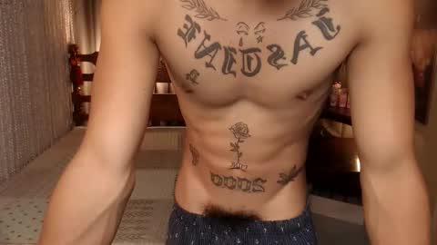 Snapshot of justine_hunk chatting on October 28, 2025, 5:04 pm justine_hunk online show from October 28, 2025, 5:04 pm