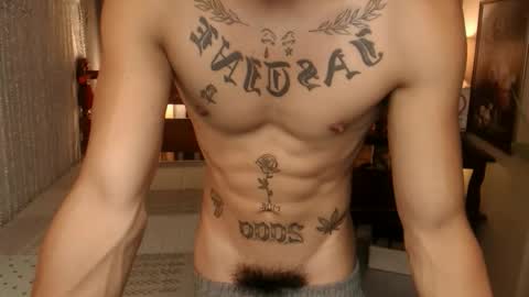 Snapshot of justine_hunk chatting on November 10, 2025, 6:12 am justine_hunk online show from November 10, 2025, 6:12 am