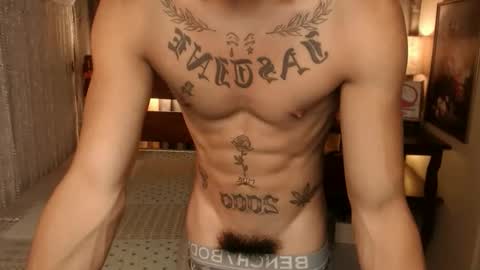 Snapshot of justine_hunk chatting on December 5, 2025, 10:02 am justine_hunk online show from December 5, 2025, 10:02 am