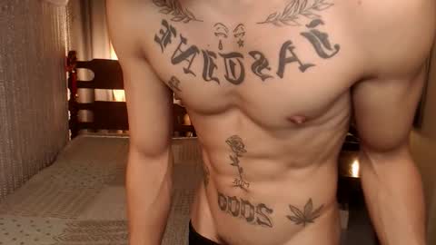 justine_hunk online show from February 17, 2026, 5:08 pm