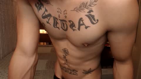 Snapshot of justine_hunk chatting on April 23, 2026, 1:57 pm justine_hunk online show from April 23, 2026, 1:57 pm