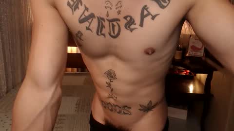 Snapshot of justine_hunk chatting on April 25, 2026, 5:54 am justine_hunk online show from April 25, 2026, 5:54 am