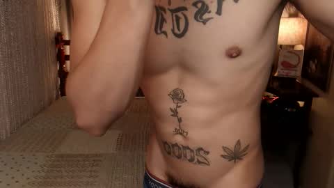 Snapshot of justine_hunk chatting on May 22, 2026, 8:10 am justine_hunk online show from May 22, 2026, 8:10 am