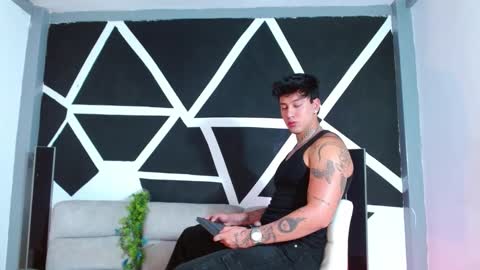 justinfuller_31 online show from November 26, 2025, 4:08 pm