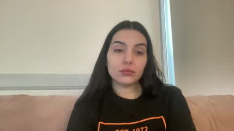 Jess online show from December 18, 2024, 7:52 pm