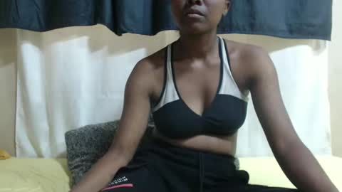 Snapshot of justlhot chatting on April 27, 2026, 4:32 am Justlhot online show from April 27, 2026, 4:32 am