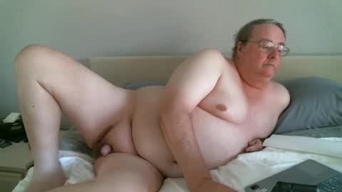 justmedm64 online show from February 26, 2025, 7:16 pm