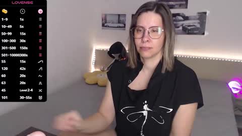 Julie online show from March 16, 2026, 4:51 am