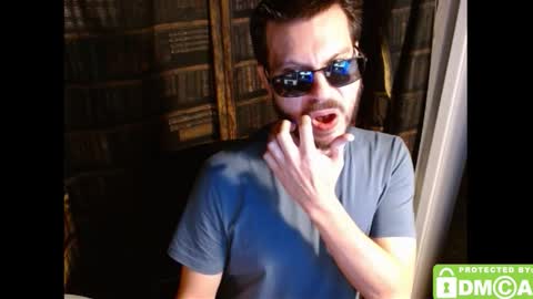 M. Dean online show from November 22, 2025, 7:13 pm