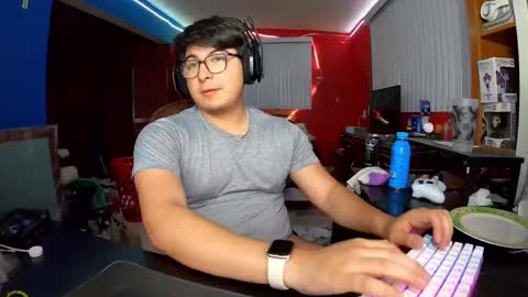 justsky117 online show from February 28, 2025, 11:01 pm