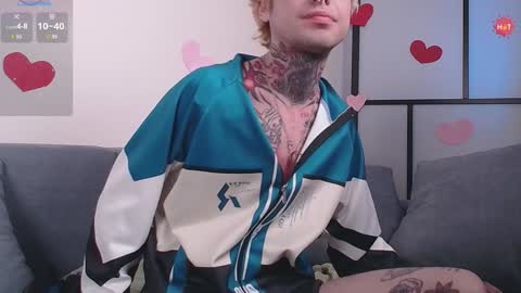 Juuzou hehim u can call me Juz online show from February 3, 2025, 9:29 pm