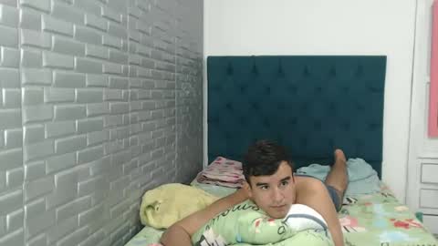 Snapshot of juviaandgray chatting on January 14, 2025, 4:04 am juviaandgray online show from January 14, 2025, 4:04 am