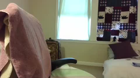 Snapshot of jwolf86 chatting on March 3, 2025, 2:04 pm Wolf online show from March 3, 2025, 2:04 pm