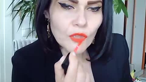 k_queen36 online show from June 12, 2026, 10:25 am