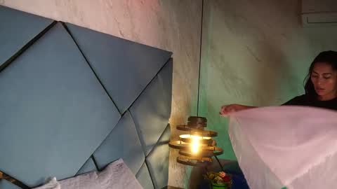 kaarol_sm online show from April 15, 2026, 3:02 am