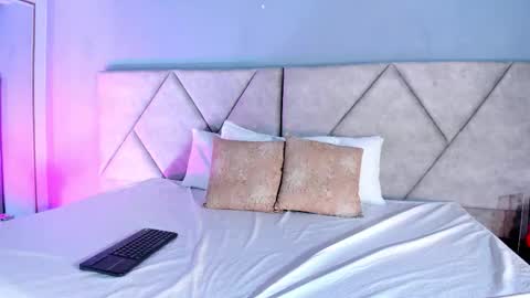 Katy online show from February 15, 2026, 1:09 pm