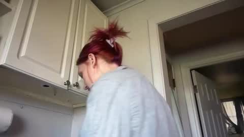 Kac online show from October 31, 2025, 3:57 pm