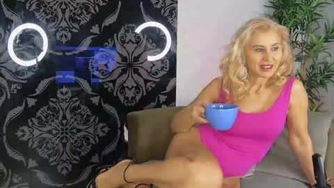 Snapshot of kaceykayx chatting on December 16, 2025, 5:45 am kaceykayx online show from December 16, 2025, 5:45 am